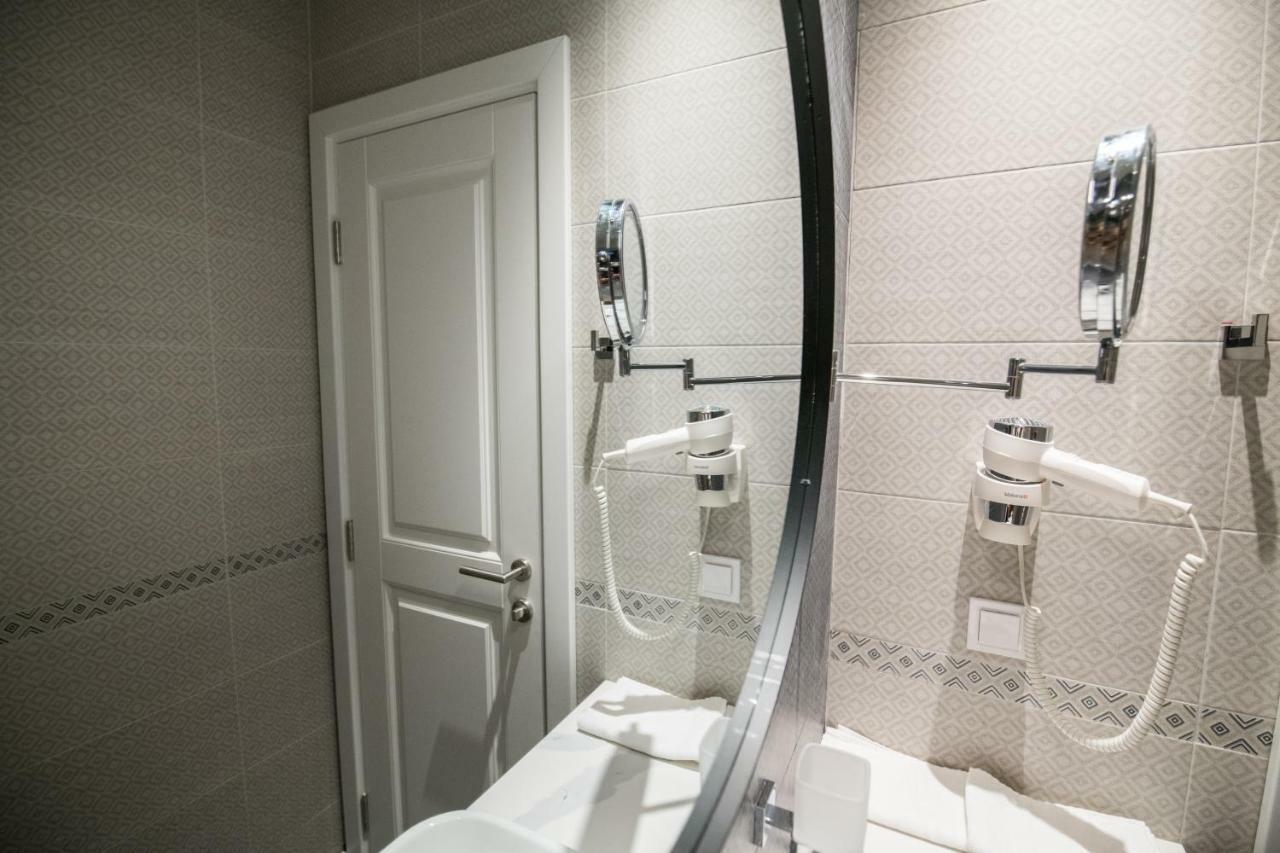 La Villa Boutique Hotel Budva Kültér fotó